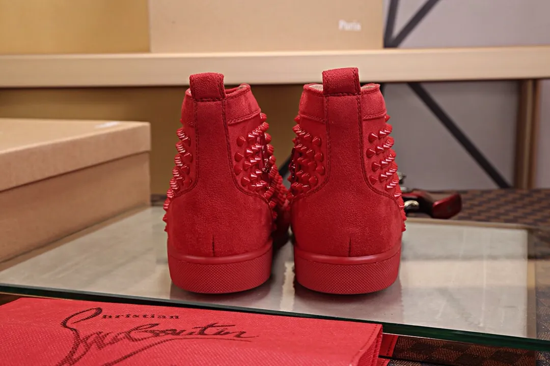 Ex-factory price 480. christian louboutin (CL red sole shoes) counter nail series, high-top casual sneakers for couples 📢 📢 📢 Exclusive hot style release 🎈🎈💪 Movable latex feet 👻 Finished outsole stitching line [satisfied] 😝Female 35-40# Male 38#-46, global supply😝 [Top version]: original imported cowhide upper, top original leather lining, original molded TPU outsole, original 1:1 detail processing, original shoe last, large quantity available from stock,